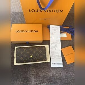 Louis Vuitton Sarah Wallet